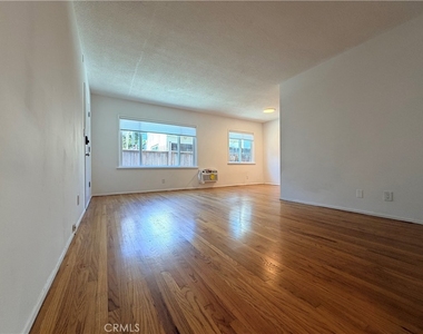 722 Westbourne - Photo Thumbnail 2