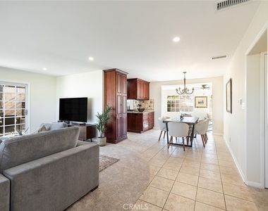 2206 Stinson Street - Photo Thumbnail 1