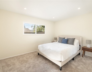 2206 Stinson Street - Photo Thumbnail 14