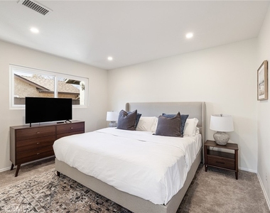 2206 Stinson Street - Photo Thumbnail 10