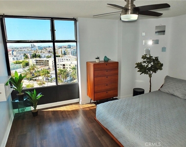 100 Atlantic - Photo Thumbnail 2