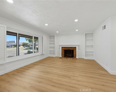 9306 Gregory Street - Photo Thumbnail 7