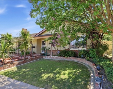 9306 Gregory Street - Photo Thumbnail 4