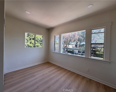 875 W 41st Drive - Photo Thumbnail 11