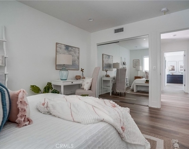 4603 E Ocean Boulevard - Photo Thumbnail 36
