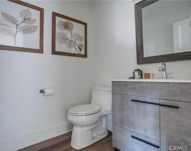 4603 E Ocean Boulevard - Photo Thumbnail 14
