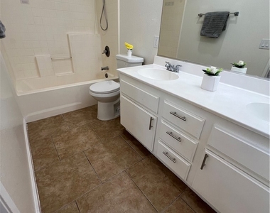 14914 Binford Avenue - Photo Thumbnail 27