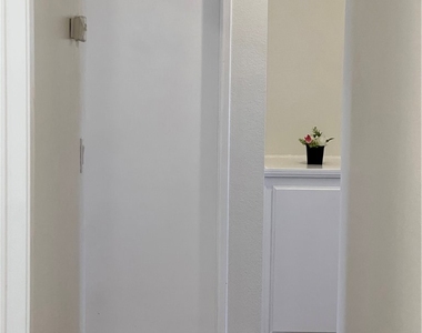 14914 Binford Avenue - Photo Thumbnail 16