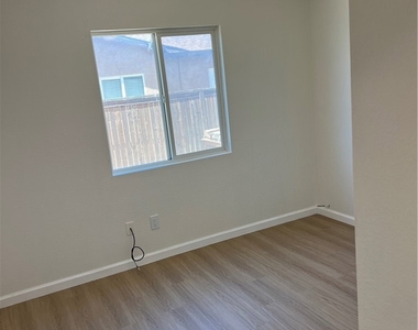 14914 Binford Avenue - Photo Thumbnail 23