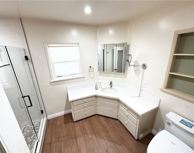 8522 Enramada - Photo Thumbnail 7