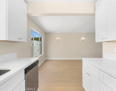 3020 E 3rd - Photo Thumbnail 14