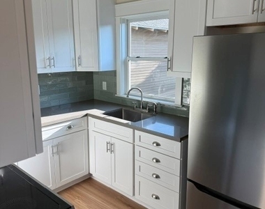 274 N Waverly - Photo Thumbnail 3