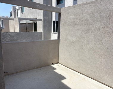 501 Herondo - Photo Thumbnail 4
