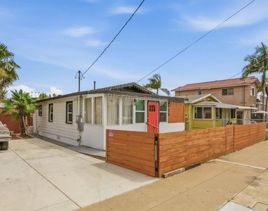 519 S 33rd Street - Photo Thumbnail 5