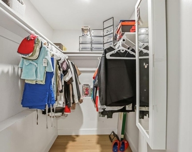519 S 33rd Street - Photo Thumbnail 19