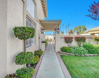 885 Oakland Hills Drive - Photo Thumbnail 37