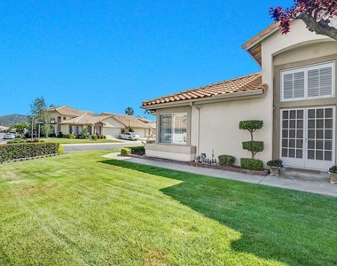 885 Oakland Hills Drive - Photo Thumbnail 4