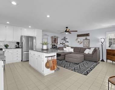 885 Oakland Hills Drive - Photo Thumbnail 19
