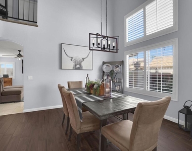 885 Oakland Hills Drive - Photo Thumbnail 10