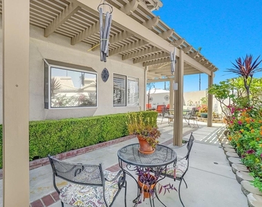 885 Oakland Hills Drive - Photo Thumbnail 38