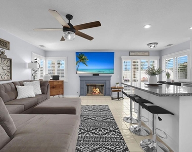 885 Oakland Hills Drive - Photo Thumbnail 14