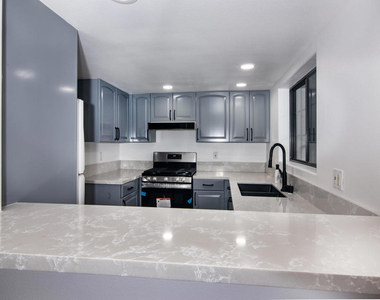 787 Magnolia Avenue - Photo Thumbnail 13