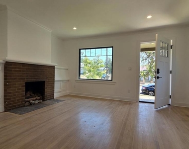 5163 El Rio Avenue - Photo Thumbnail 2