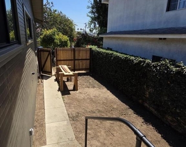 5163 El Rio Avenue - Photo Thumbnail 7