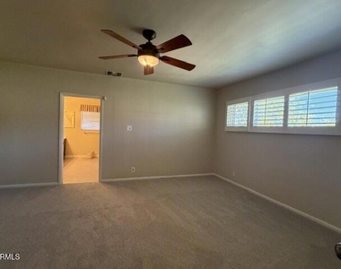 3040 Orange Avenue - Photo Thumbnail 27