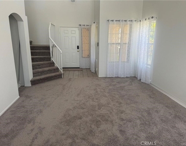 674 Myrtle Ave - Photo Thumbnail 4