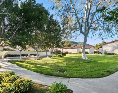 31508 W Nine - Photo Thumbnail 2