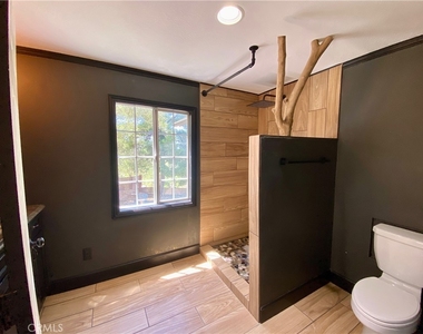 2761 Joan - Photo Thumbnail 55