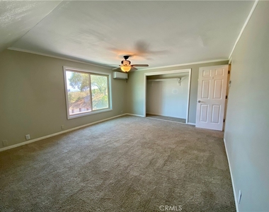 2761 Joan - Photo Thumbnail 31
