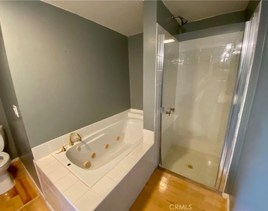 2761 Joan - Photo Thumbnail 42