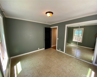 2761 Joan - Photo Thumbnail 24