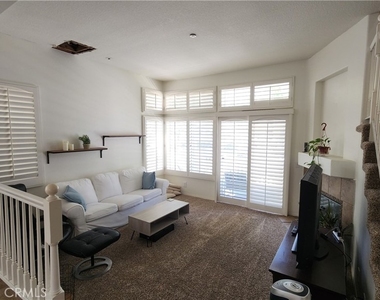 580 N Pageant - Photo Thumbnail 7