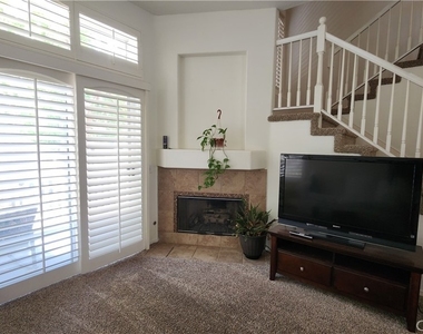 580 N Pageant - Photo Thumbnail 9