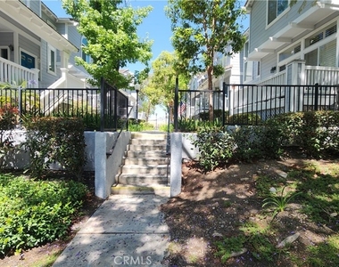 580 N Pageant - Photo Thumbnail 3