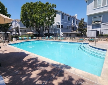 580 N Pageant - Photo Thumbnail 28