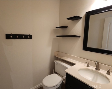 580 N Pageant - Photo Thumbnail 19