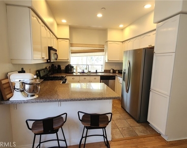 580 N Pageant - Photo Thumbnail 13