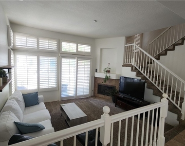 580 N Pageant - Photo Thumbnail 8