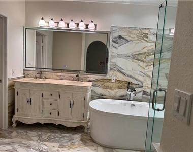 12877 Ternberry Court - Photo Thumbnail 16