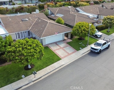 8 Sandbar Drive - Photo Thumbnail 31