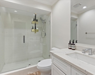 8 Sandbar Drive - Photo Thumbnail 17
