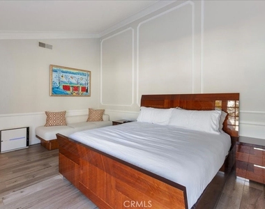 8 Sandbar Drive - Photo Thumbnail 19