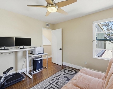 2756 Southampton - Photo Thumbnail 36