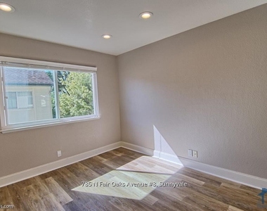 785 N Fair Oaks Avenue - Photo Thumbnail 16