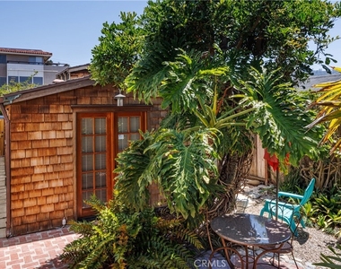 951 Glenneyre - Photo Thumbnail 16