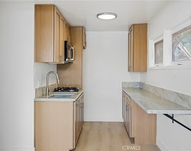 210 Cypress - Photo Thumbnail 5